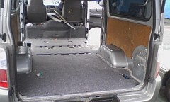 ＠キャラバン　荷室