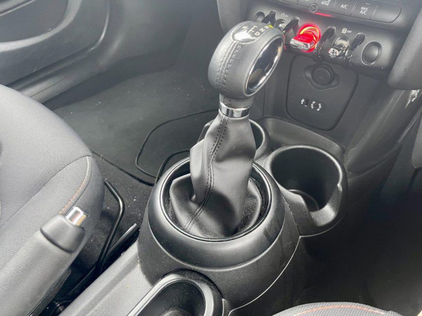 Q3様確認ページ ミニクーパー】BMW MINI 第3世代 F56系 トランスミッション異常